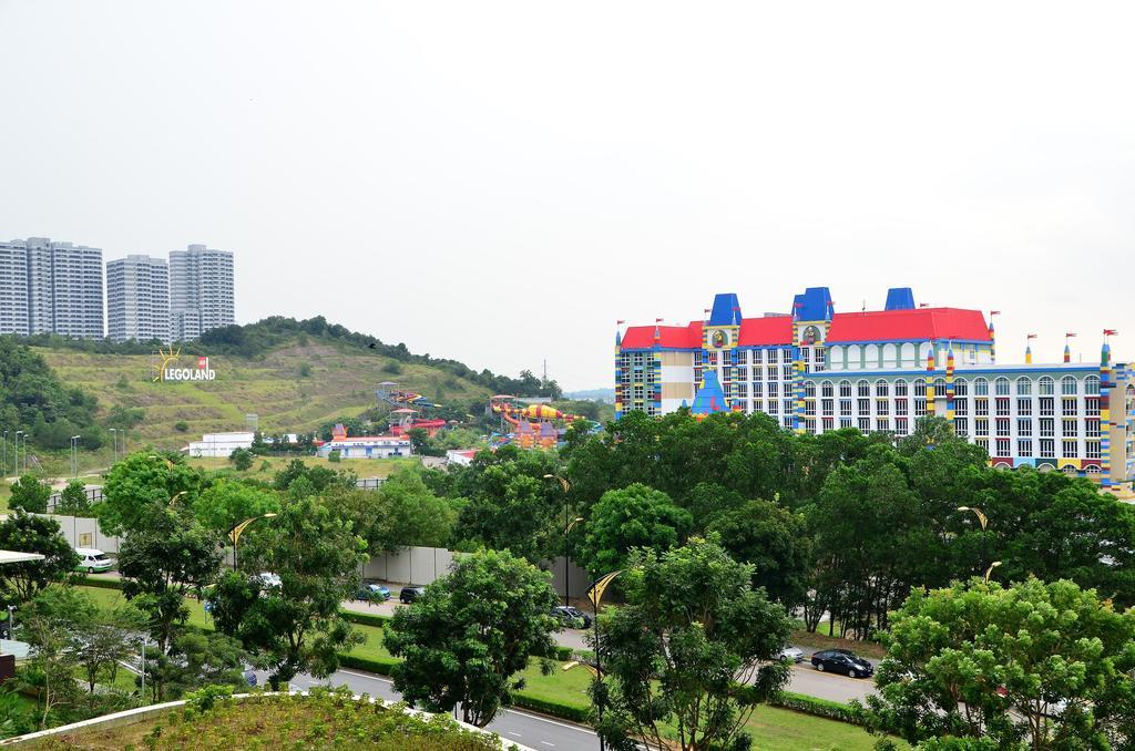 Holi Afiniti Themed Suites Nusajaya  Exterior foto